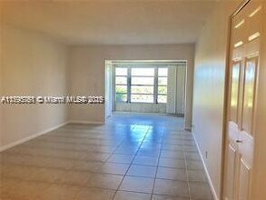 9273 SW 8th St in Boca Raton, FL - Building Photo - Building Photo