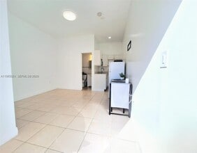 13249 SW 200th Terrace in Miami, FL - Building Photo - Building Photo