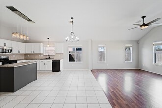 3417 Cypress Village Dr in Pearland, TX - Building Photo - Building Photo