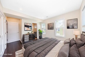 120 Jerome St in Medford, MA - Building Photo - Building Photo
