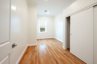 7 Main St in New Milford, CT - Building Photo - Building Photo