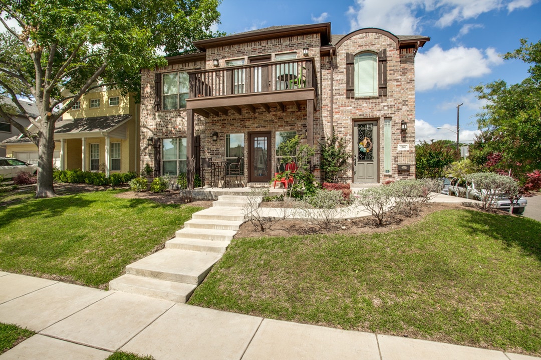 2700 Merida Ave in Fort Worth, TX - Building Photo