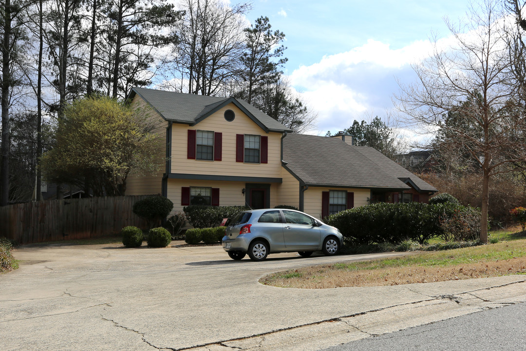 5206-5212 Village Green Way in Alpharetta, GA - Building Photo