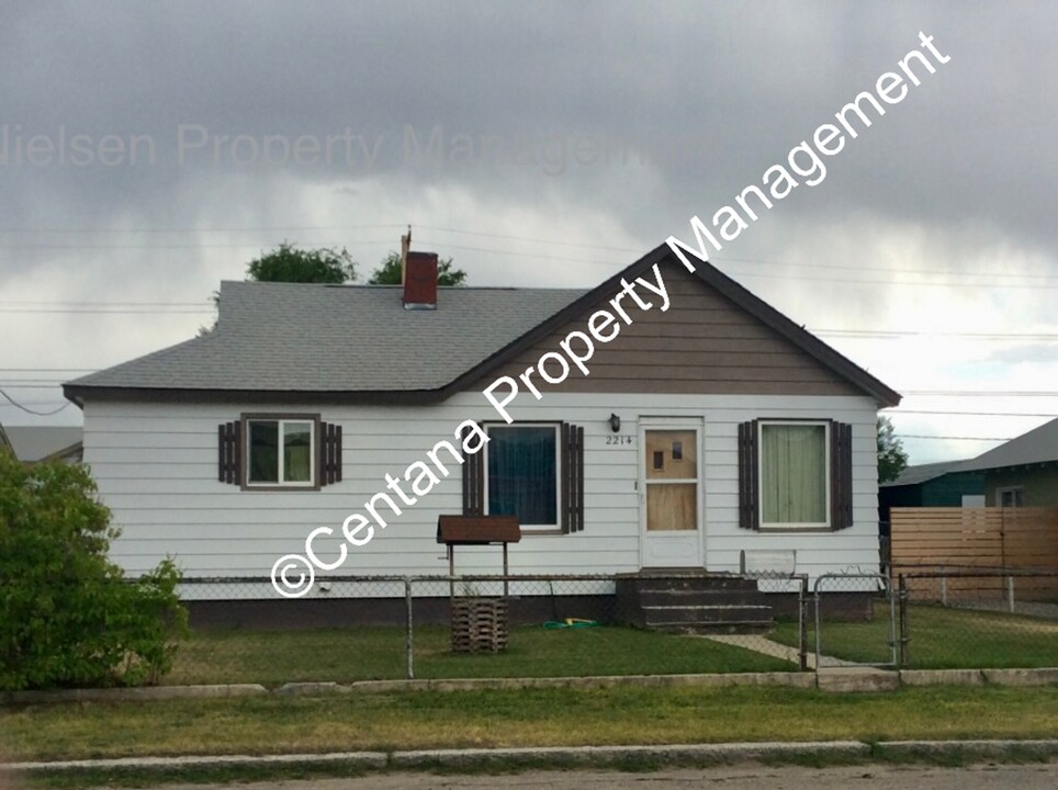 2214 Locust St in Butte, MT - Building Photo