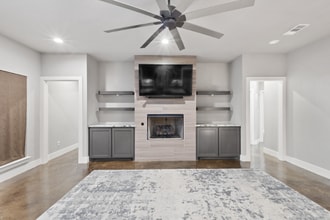 512 Barham Ln in Bridgeport, TX - Building Photo - Building Photo