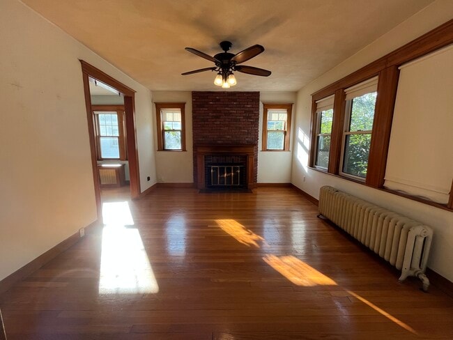 49 Greaton Rd, Unit 2 in Boston, MA - Building Photo - Building Photo