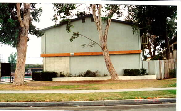 472 Penrose in Corona, CA - Building Photo - Building Photo