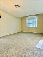 1736 Navarre Ln in Henderson, NV - Foto de edificio - Building Photo