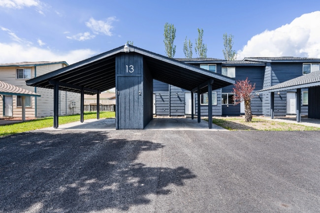 13 Martha Rd in Columbia Falls, MT - Building Photo - Building Photo