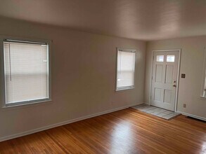 3726 Sherbrooke Rd in Toledo, OH - Building Photo - Building Photo