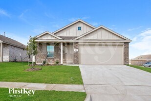 1069 Crestview Dr in Hutchins, TX - Building Photo