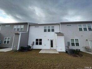 29 Verona Dr in Clayton, NC - Building Photo - Building Photo