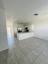 11869 SW 246 Terrace in Homestead, FL - Foto de edificio - Building Photo