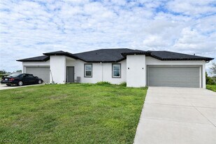 5134 Bristo St in Lehigh Acres, FL - Building Photo