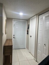 5618 NW 16th St in Lauderhill, FL - Foto de edificio - Building Photo