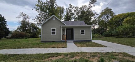 611 E Spruce St in Princeton, IN - Building Photo - Building Photo