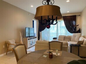 2901 NW 126th Ave, Unit 421 in Sunrise, FL - Building Photo - Building Photo