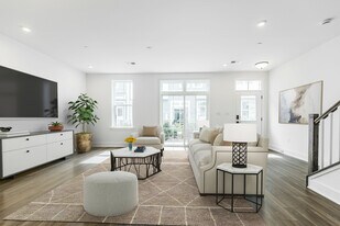 7104 Donatello Dr in Princeton, NJ - Building Photo