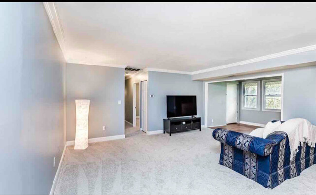 property at 5868 Thunder Hill Rd