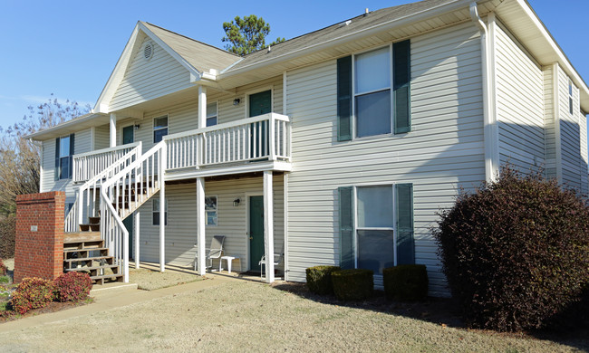 Eagle Pointe Apartments in Prattville, AL - Foto de edificio - Building Photo