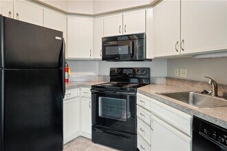 286 Moss Oak Cir in St. Simons Island, GA - Building Photo - Building Photo