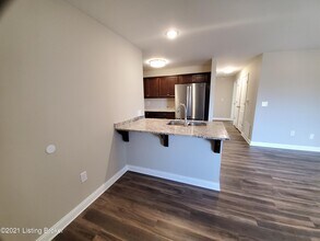 3502 College Dr in Jeffersontown, KY - Building Photo - Building Photo