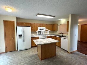9244 Merrimac Ln N in Maple Grove, MN - Building Photo - Building Photo