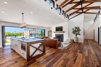 6711 Wandermere Rd in Malibu, CA - Building Photo - Building Photo