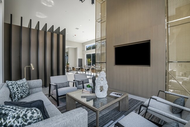 The Henry at Harms Woods in Skokie, IL - Foto de edificio - Building Photo