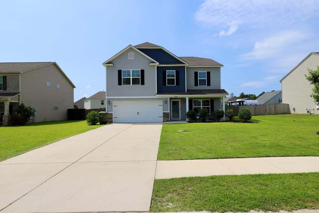3830 Moseley Dr in Sumter, SC - Building Photo