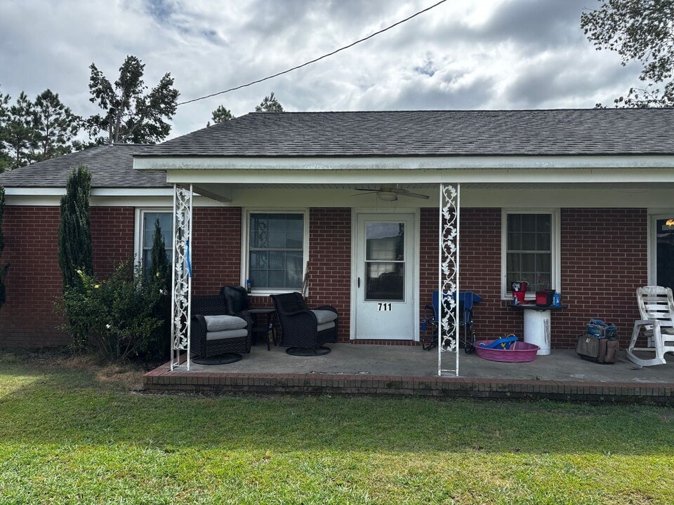 711 Whitehurst Rd in Blounts Creek, NC - Building Photo