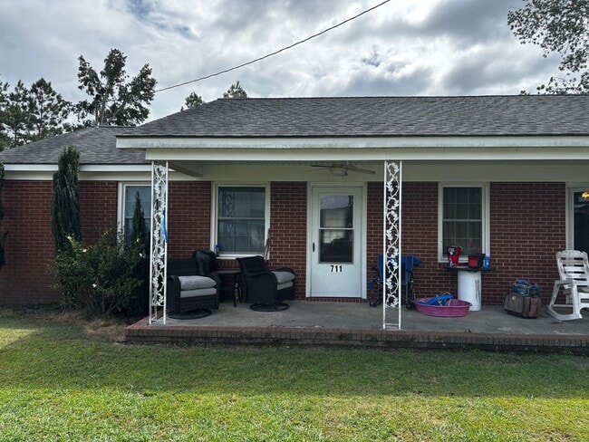 property at 711 Whitehurst Rd