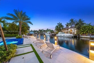 440 Mola Ave in Fort Lauderdale, FL - Building Photo - Building Photo