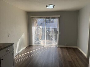 4401 Tophill Ln in Irving, TX - Building Photo - Building Photo