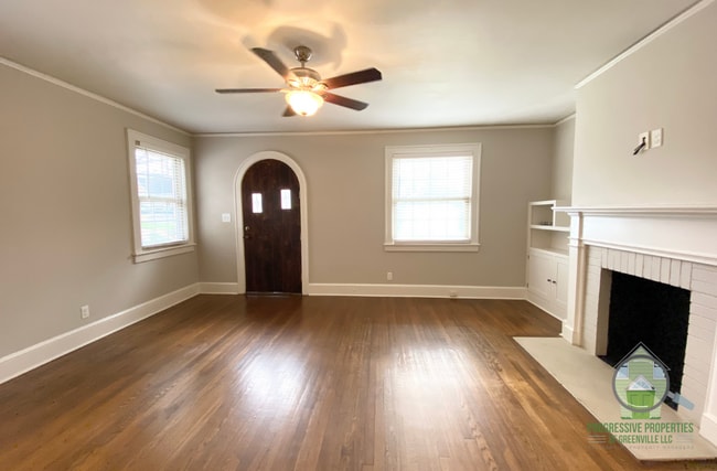 210 W Faris Rd in Greenville, SC - Building Photo - Building Photo