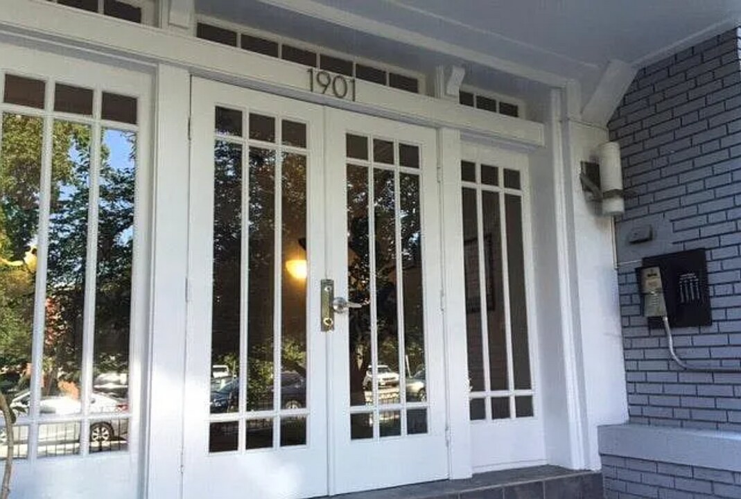 1901 16th St NW in Washington, DC - Building Photo