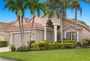 28328 Hidden Lake Dr in Bonita Springs, FL - Building Photo