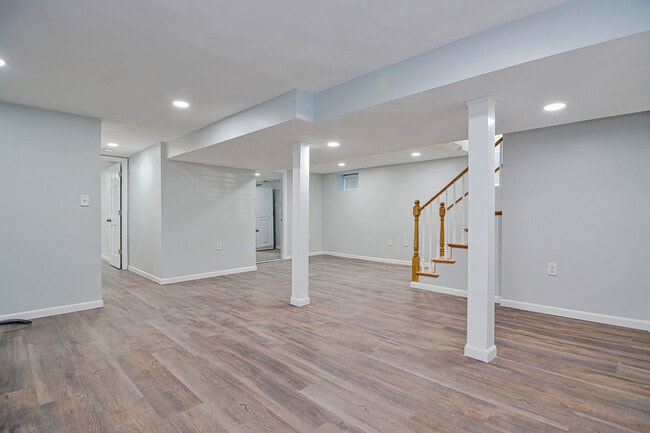 29 Laurel Rd, Unit #0 in Milton, MA - Building Photo - Building Photo