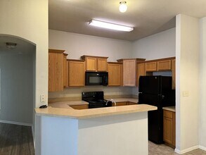 1206 Maverick Trail in McGregor, TX - Building Photo - Building Photo