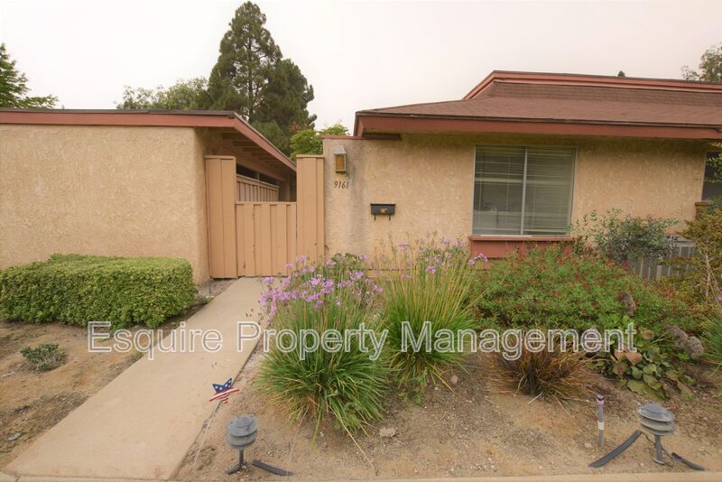 9161 Village 9 in Camarillo, CA - Building Photo