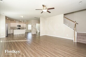 3710 Streamside Dr in Thomasville, NC - Building Photo - Building Photo
