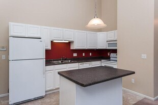2022 29th Pl NW, Unit 2022 29th PL NW #204 in Rochester, MN - Building Photo