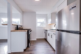 80 Beltzhoover Ave in Pittsburgh, PA - Building Photo