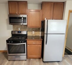 2005 Longview Dr in New Brighton, MN - Building Photo - Building Photo