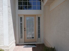 9044 Shadow Glen Way in Ft. Myers, FL - Building Photo - Building Photo