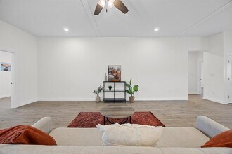 17701 Village Dr in Dripping Springs, TX - Building Photo - Building Photo