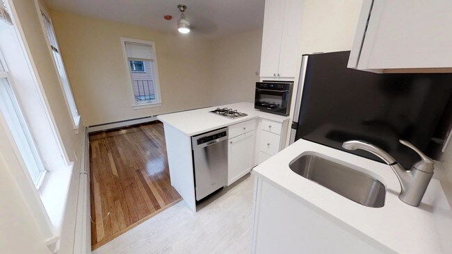 65 Walden St in Cambridge, MA - Foto de edificio - Building Photo