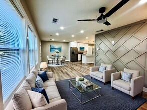 1426 Bluefield Dr SW in Atlanta, GA - Building Photo - Building Photo