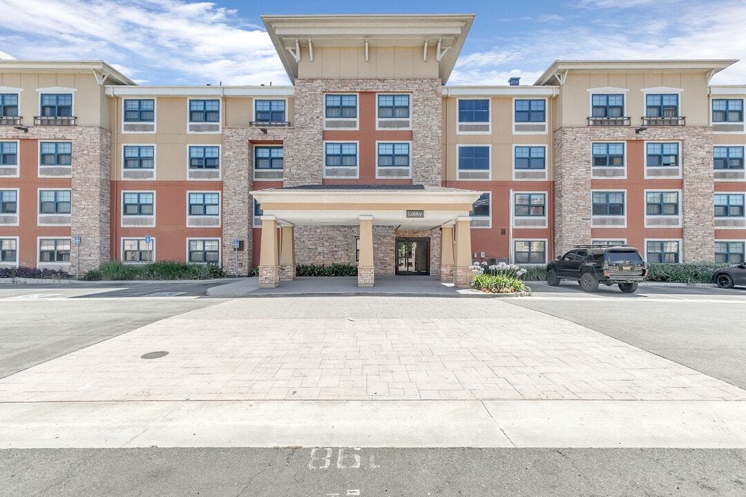 22711 Oakcrest Cir in Yorba Linda, CA - Building Photo