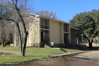 Southdown Arms Apartments in Jackson, MS - Building Photo - Building Photo